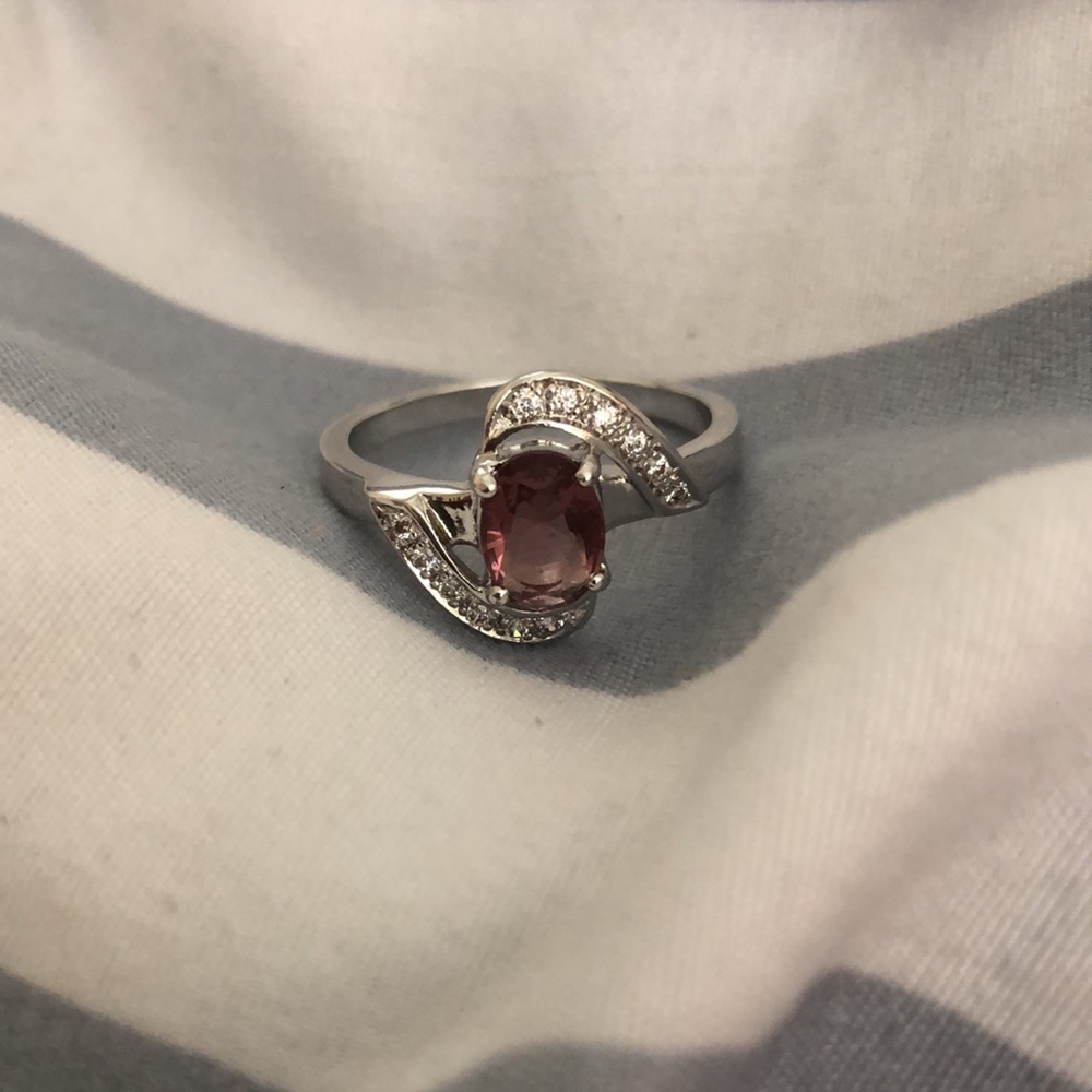 Natural fusion deep lavender, rhodium plated ring